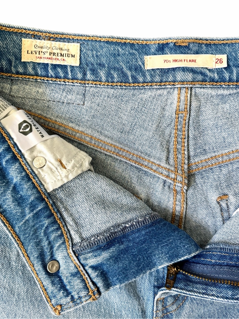 Levi’s Premium 70s High Flare Jeans 26 Light Wash Distressed Denim - Picture 9 of 13